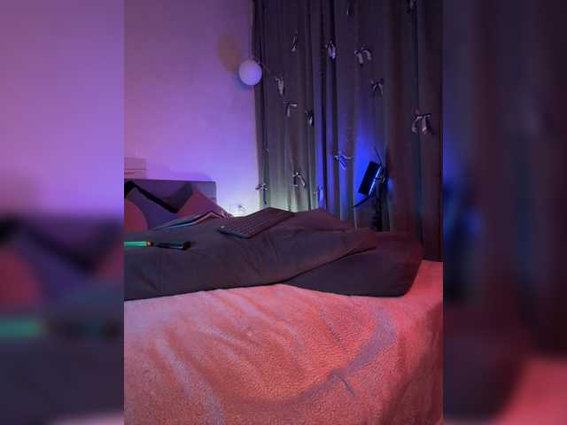 WhoreMira's BongaCams show and profile