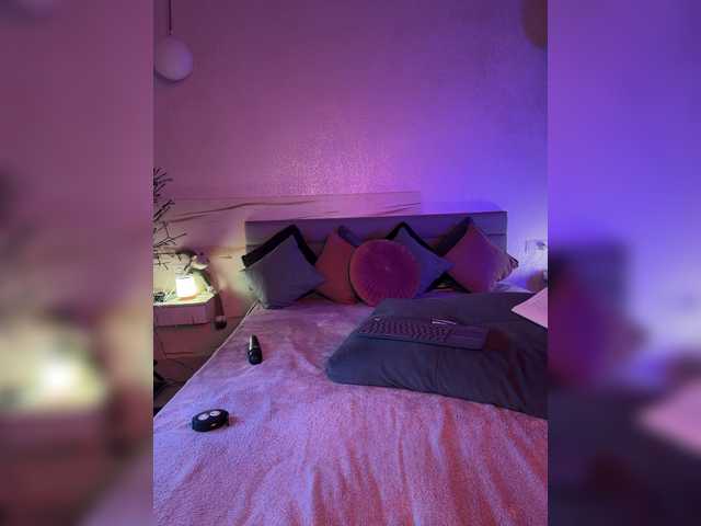 WhoreMira live cam on BongaCams