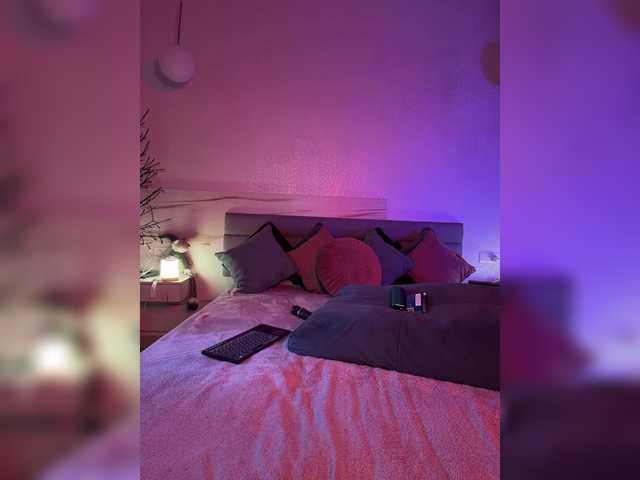 WhoreMira live cam on BongaCams