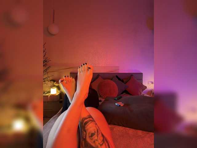 WhoreMira live cam on BongaCams