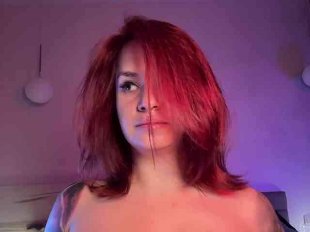 WhoreMira Live Webcam on BongaCams