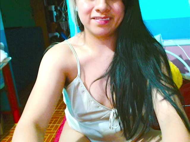 Hairy-Young's BongaCams show and profile