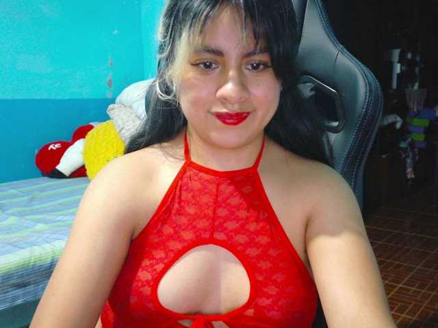 Hairy-Young live cam on BongaCams