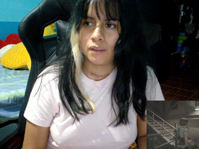 Hairy-Young live cam on BongaCams