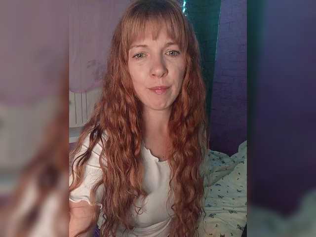 Curlyhair65 live cam on BongaCams