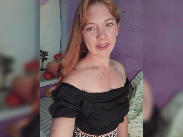 Curlyhair65 live cam