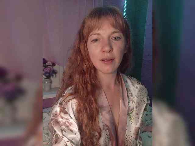 Curlyhair65 webcam
