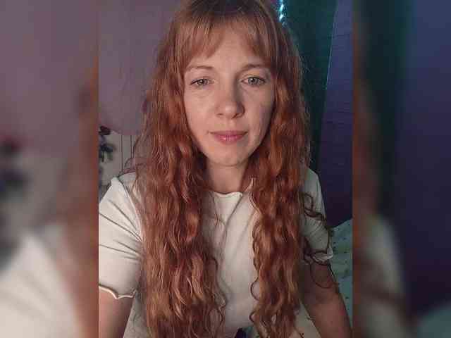 Curlyhair65 webcam