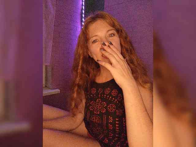 Curlyhair65 webcam