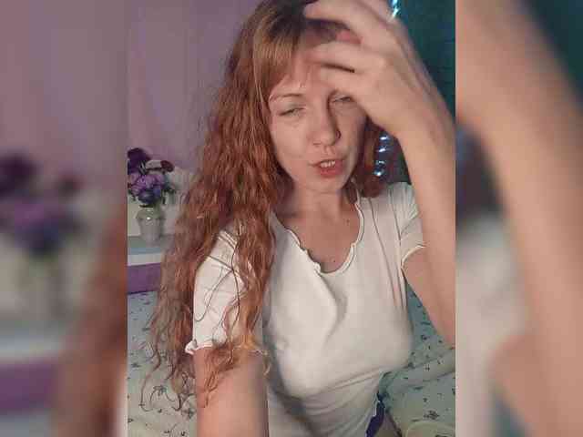Curlyhair65 webcam