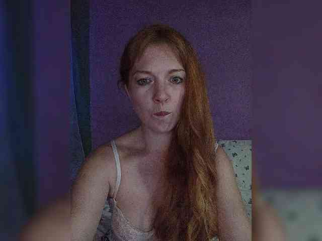 Curlyhair65 webcam