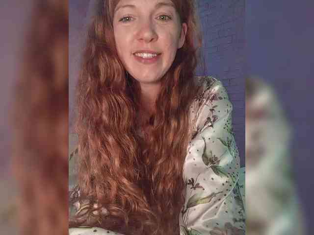 Curlyhair65 webcam