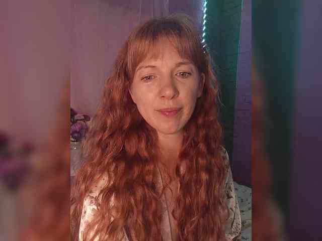 Curlyhair65 webcam