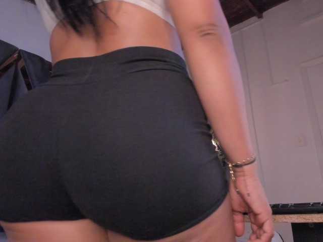 strong-girl live webcam show