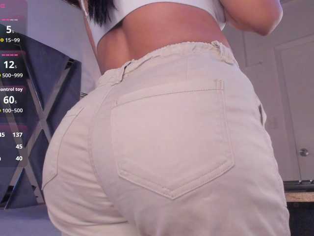 strong-girl live webcam show