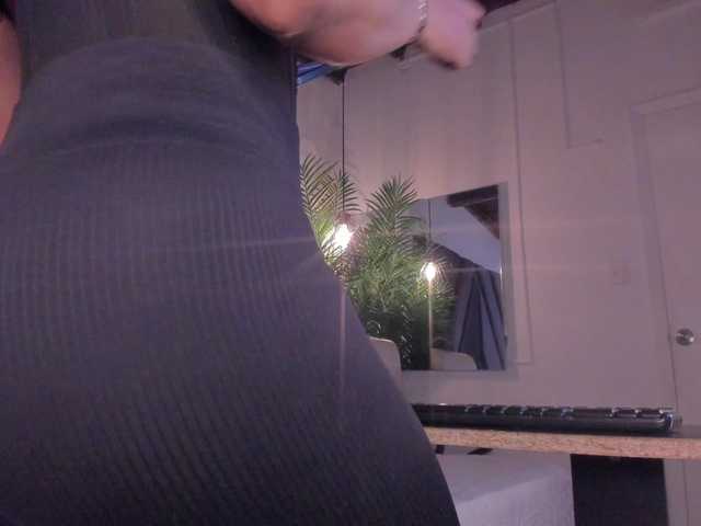 strong-girl live cam on BongaCams