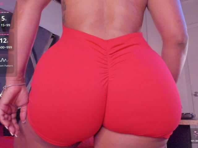strong-girl live cam on BongaCams
