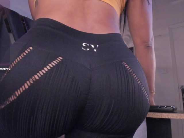 strong-girl live cam on BongaCams