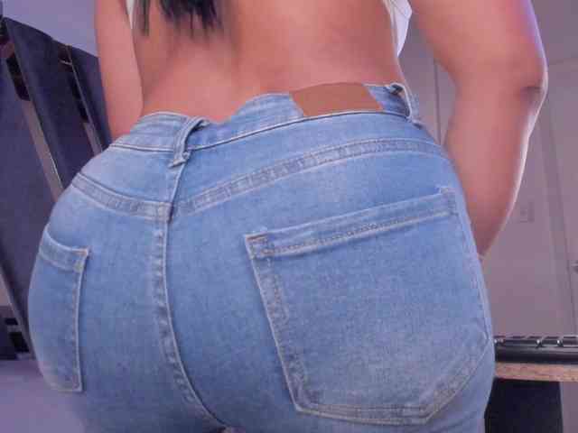 strong-girl webcam