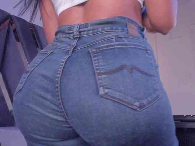 strong-girl webcam