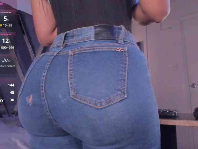 strong-girl webcam