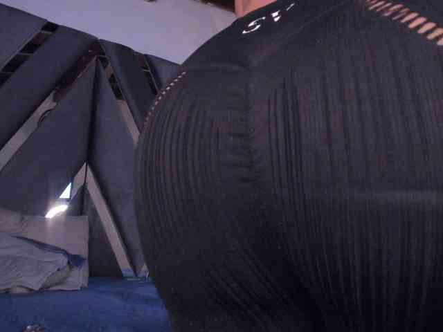 strong-girl webcam