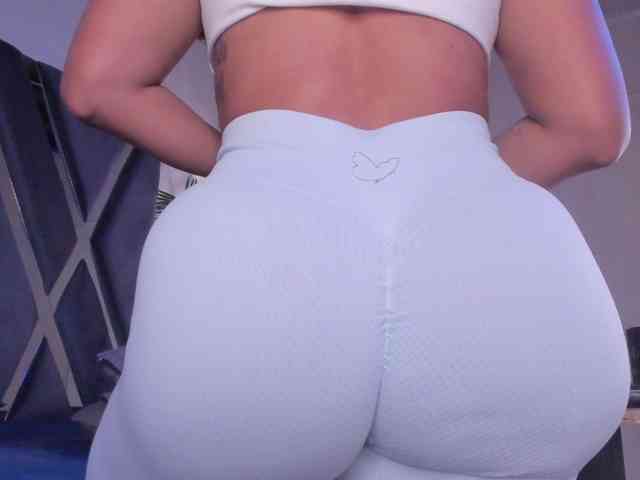 strong-girl webcam