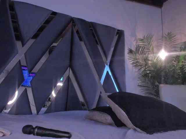 strong-girl's live room