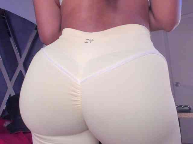 strong-girl webcam