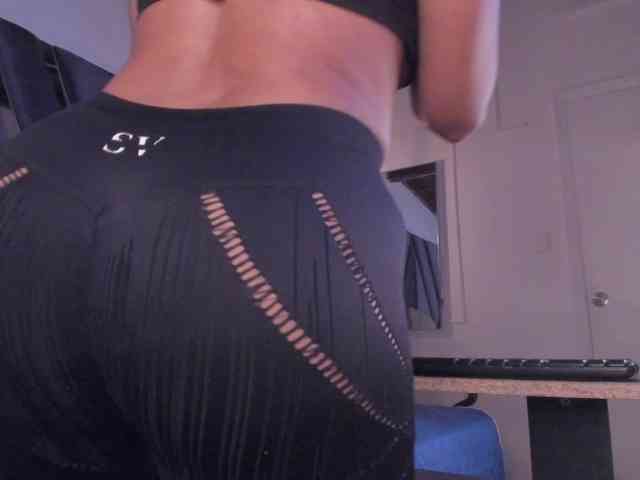 strong-girl webcam