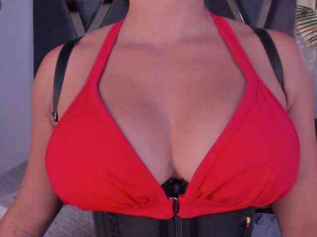 strong-girl webcam