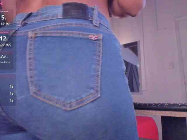 strong-girl webcam