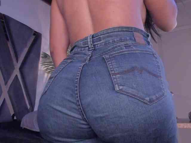 strong-girl webcam