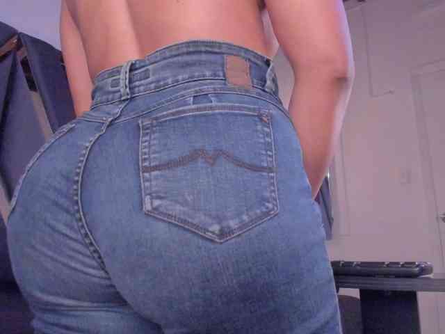 strong-girl webcam