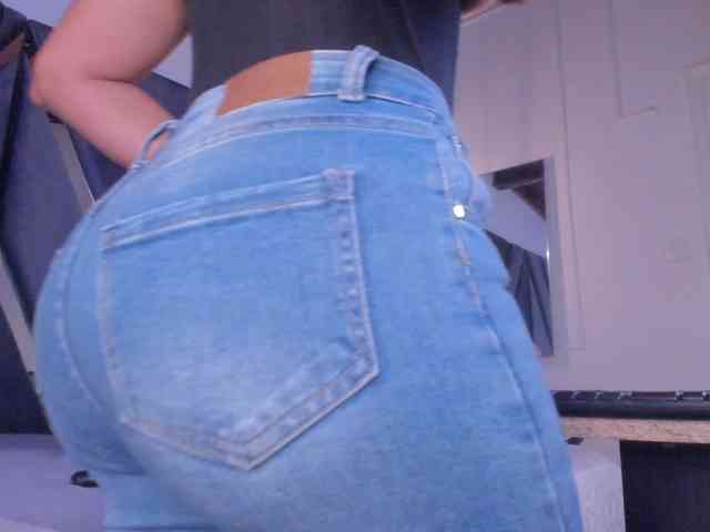 strong-girl webcam