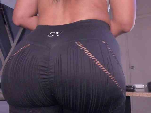 strong-girl webcam