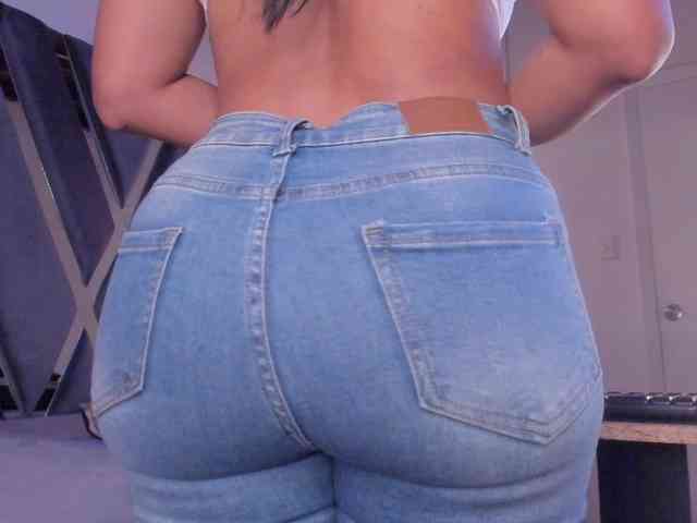 strong-girl webcam