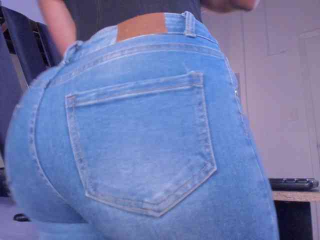 strong-girl webcam