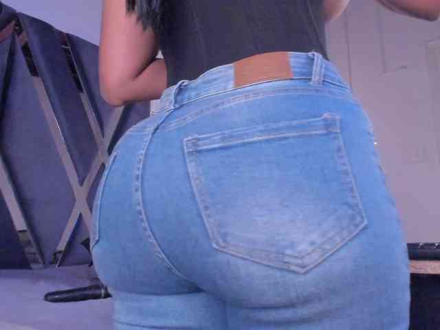 strong-girl webcam