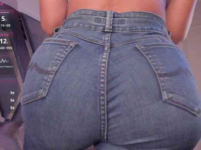 strong-girl webcam