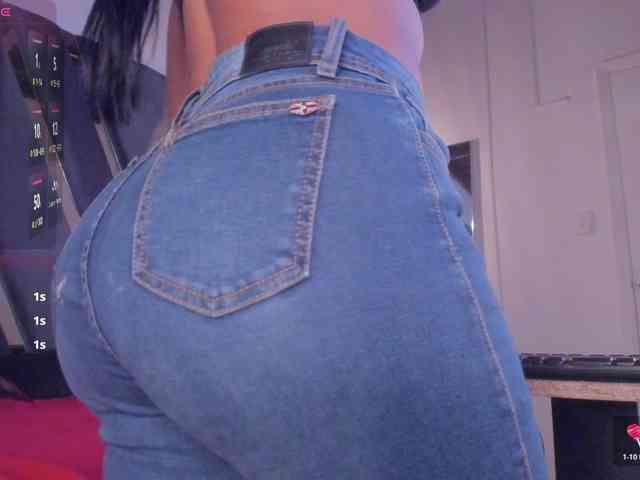 strong-girl webcam