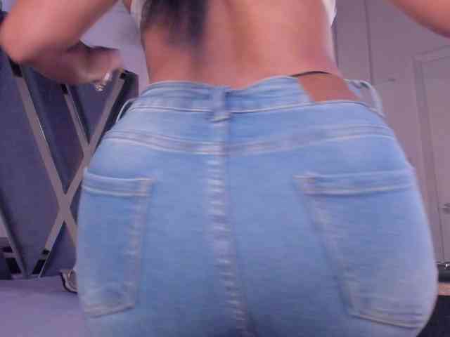 strong-girl webcam