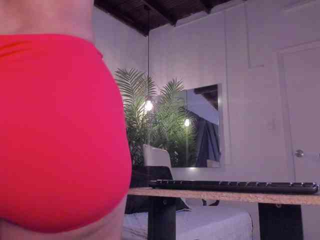 strong-girl webcam