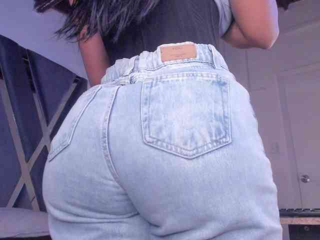 strong-girl webcam