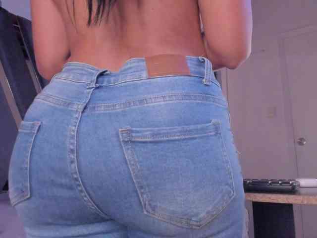 strong-girl webcam