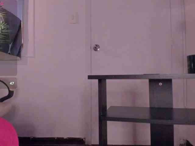 strong-girl webcam