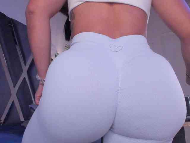 strong-girl webcam
