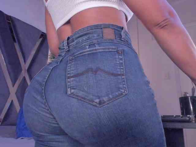 strong-girl webcam