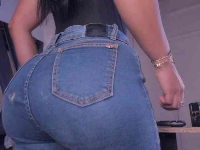 strong-girl webcam