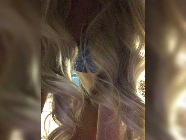 -ollia- live cam on BongaCams